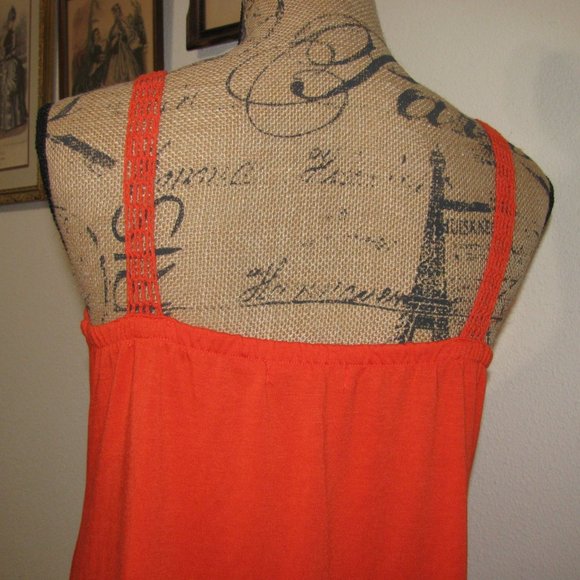 Tank Top with Crocheted Straps and Rings - Picture 6 of 8